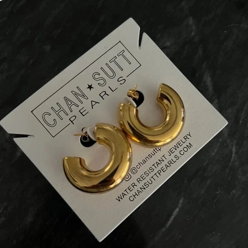 ChanSuttPearls Earrings Chunky Gold Smooth Hoops