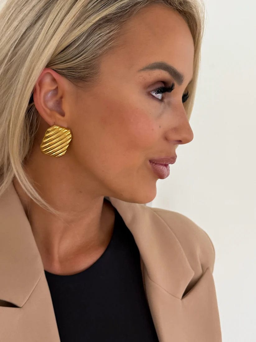 ChanSuttPearls Earrings Megan Earrings