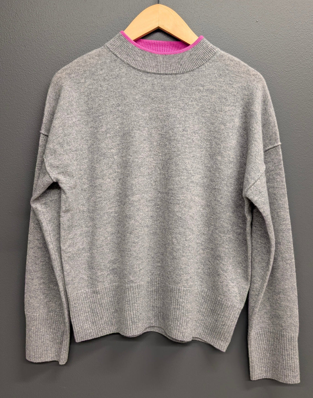 Design History Sweater Grey / Pink / S Belle Contrast Cashmere Sweater