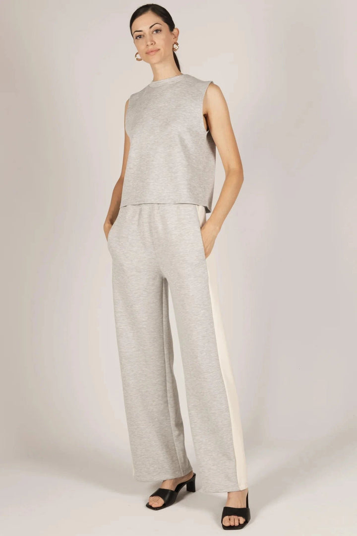 P Cill Tank Birdie Round Neck Boxy Tank Top