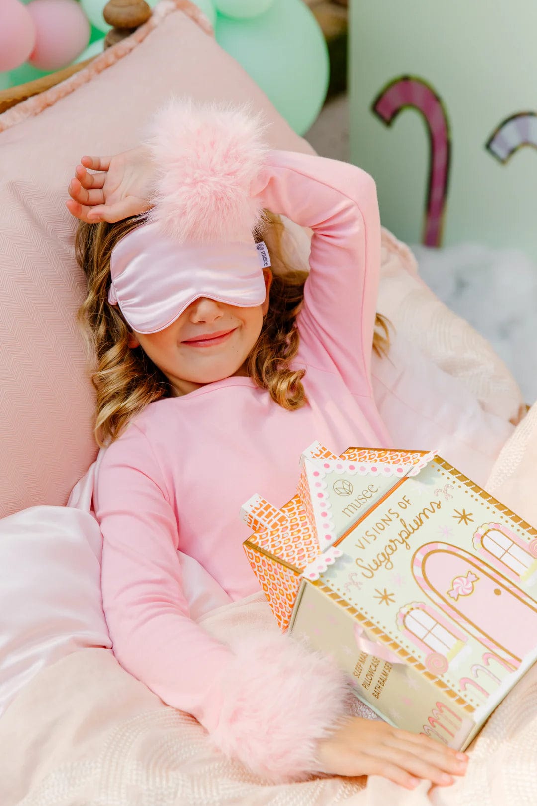 Shiraleah Gift Visions of Sugarplums Gift Set