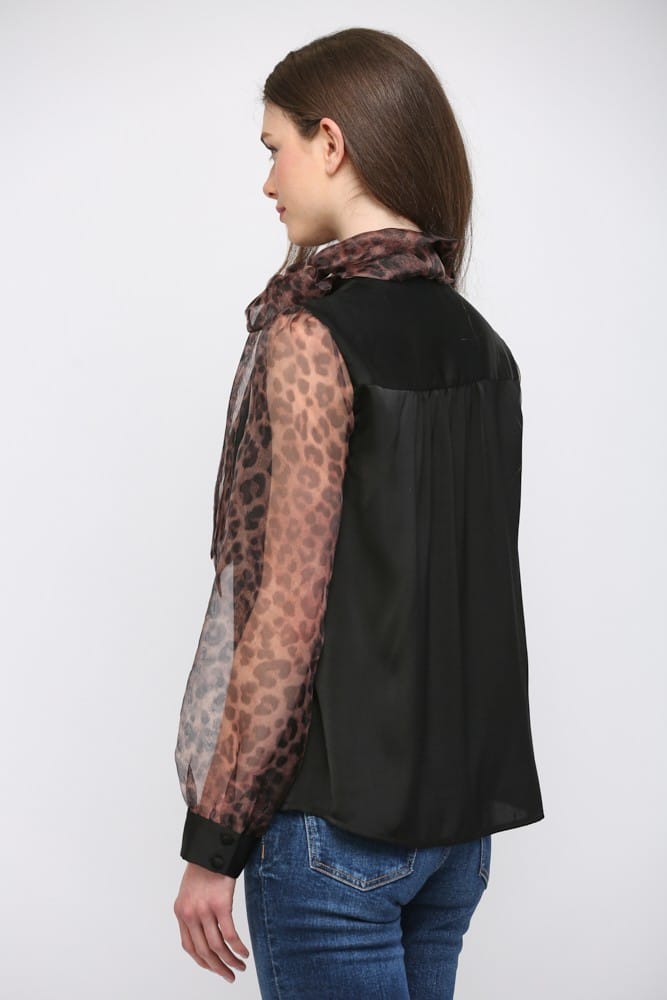 Fate Top Daniela Leopard Self Tie Top