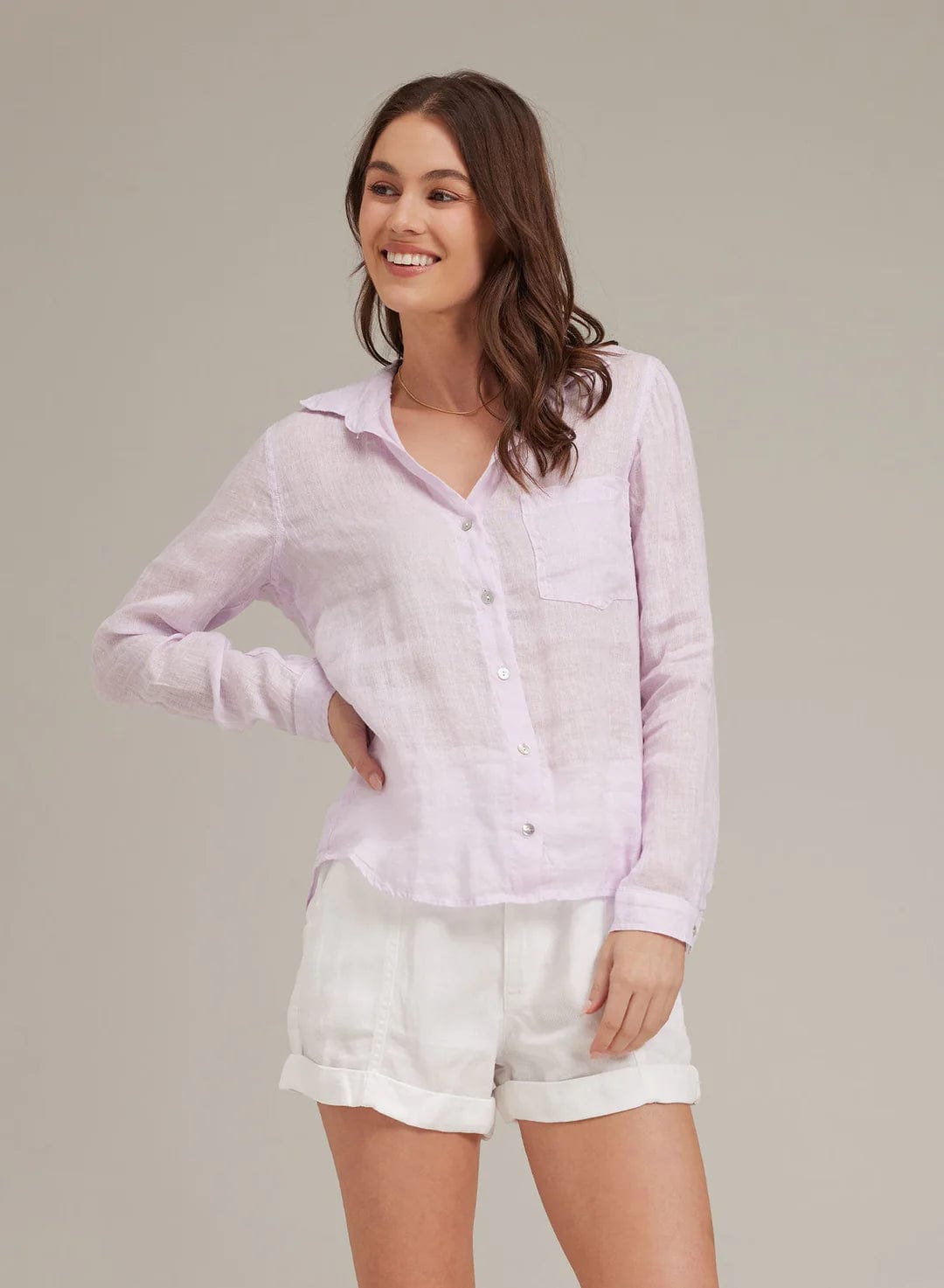 Bella Dahl pale purple pocket button-down top with small chest pocket, casual and stylish women&