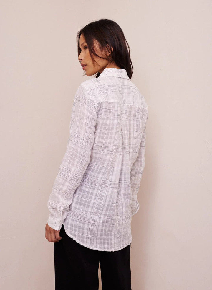 Bella Dahl Pocket Button Down Top, lightweight casual shirt with chest pocket, in soft fabric, stylish and comfortable for everyday wear.