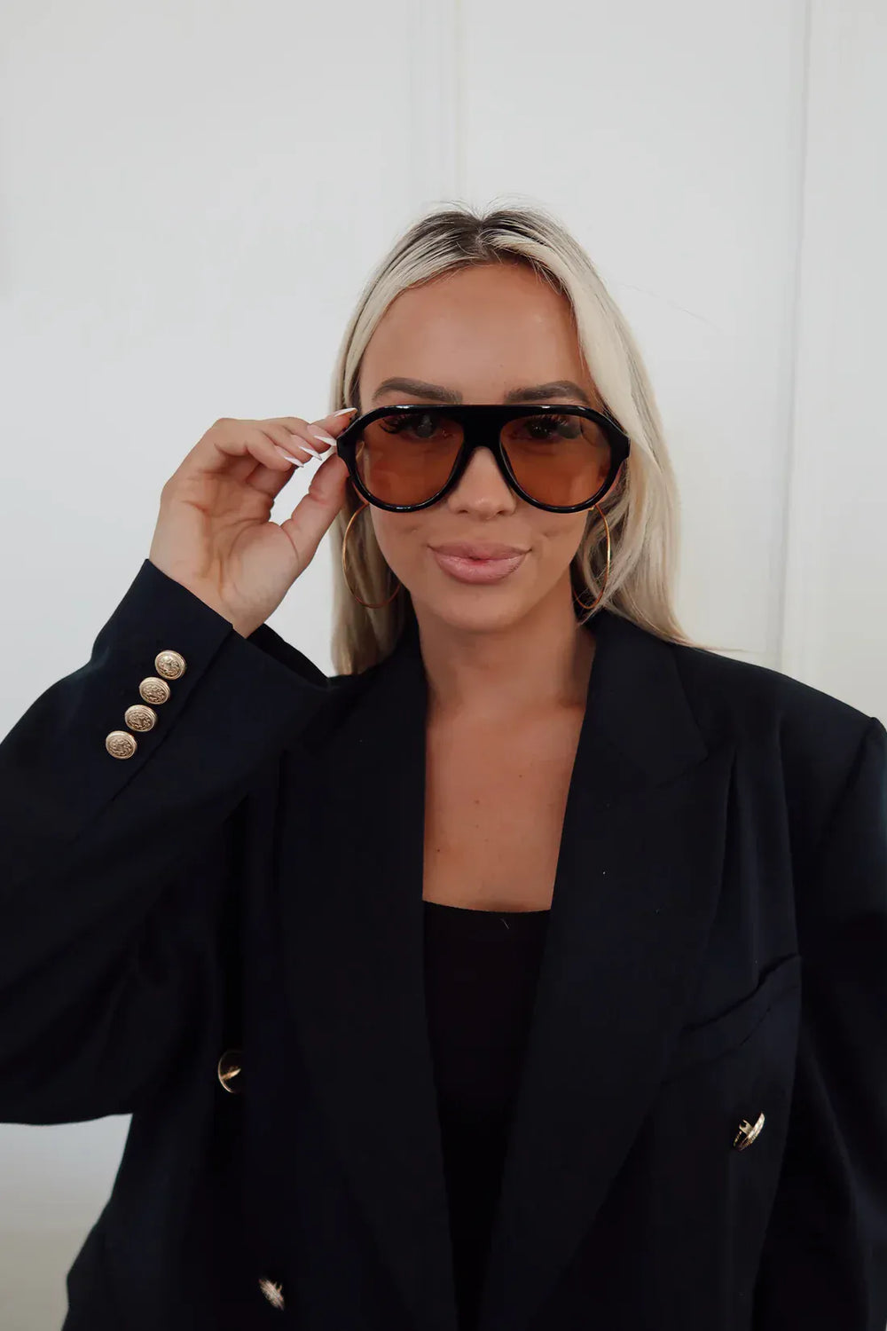 ChanSutt Pearls Earrings Thin Large Hoops