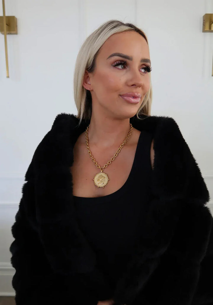 ChanSutt Pearls Necklace Gold Coin Necklace