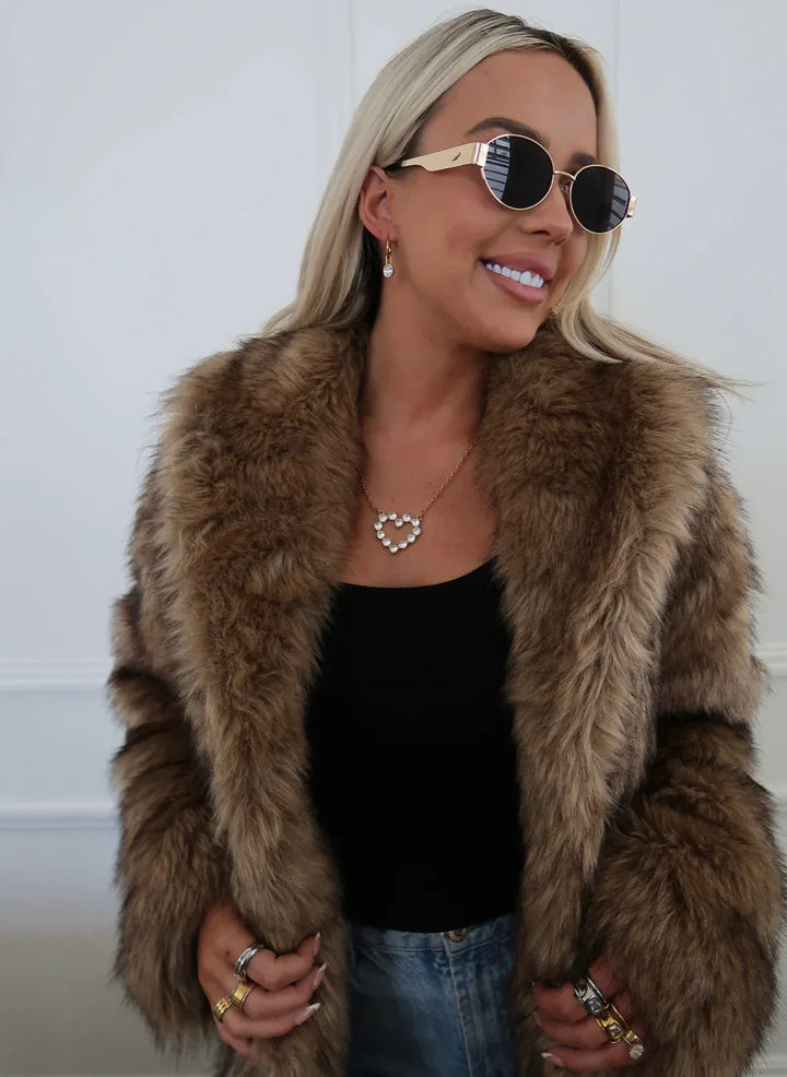 ChanSutt Pearls Necklace Large Diamon Heart Necklace