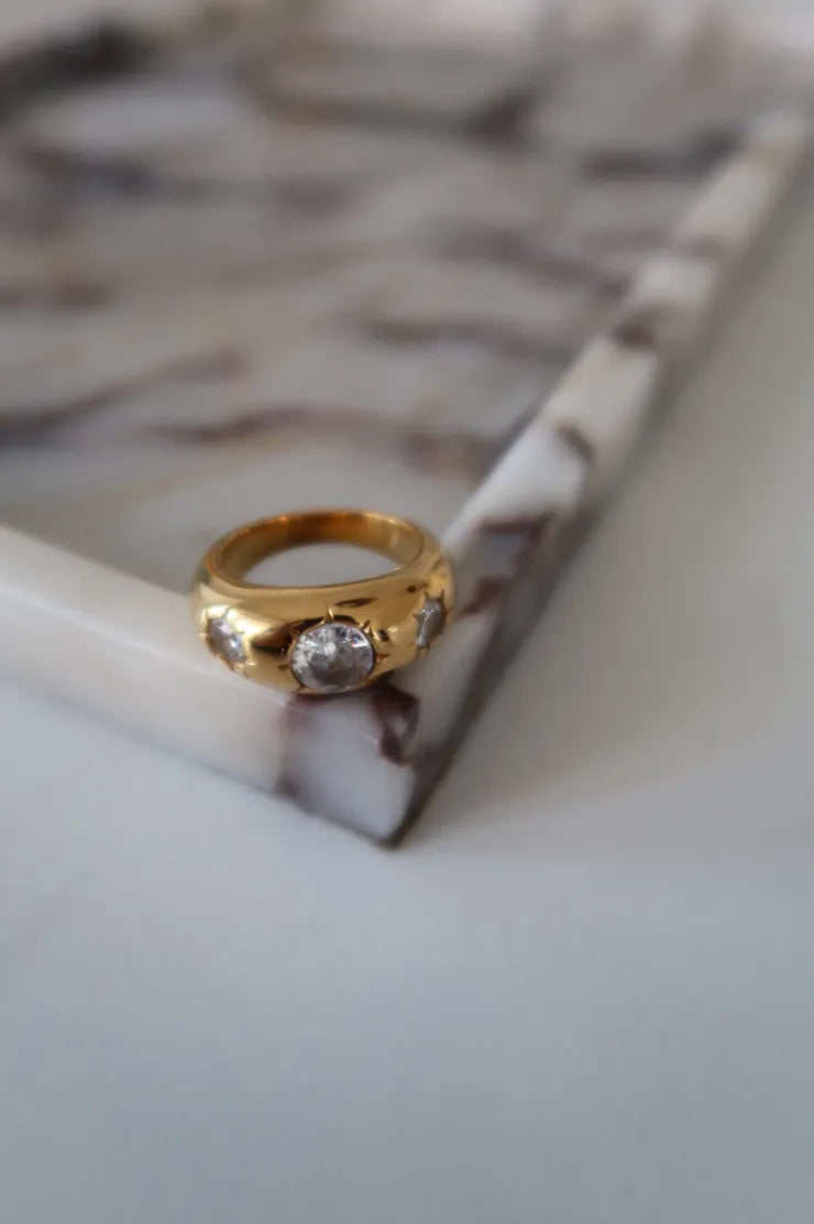 ChanSutt Pearls Ring Shelby Ring