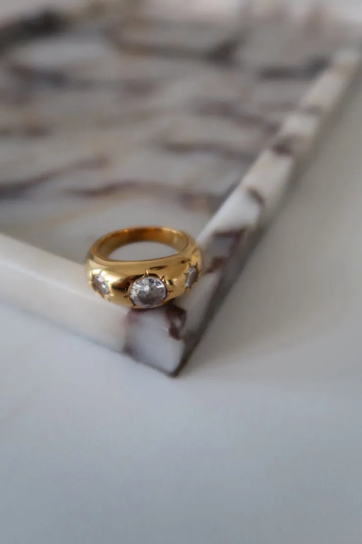 ChanSutt Pearls Ring Shelby Ring