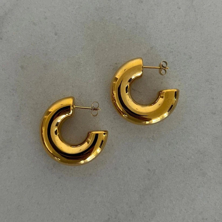 ChanSuttPearls Earrings Chunky Gold Smooth Hoops