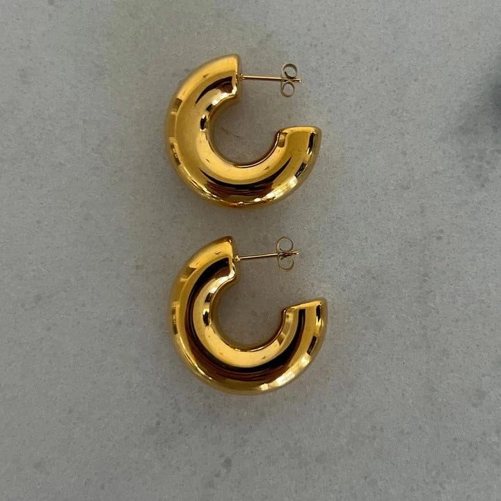 ChanSuttPearls Earrings Chunky Gold Smooth Hoops