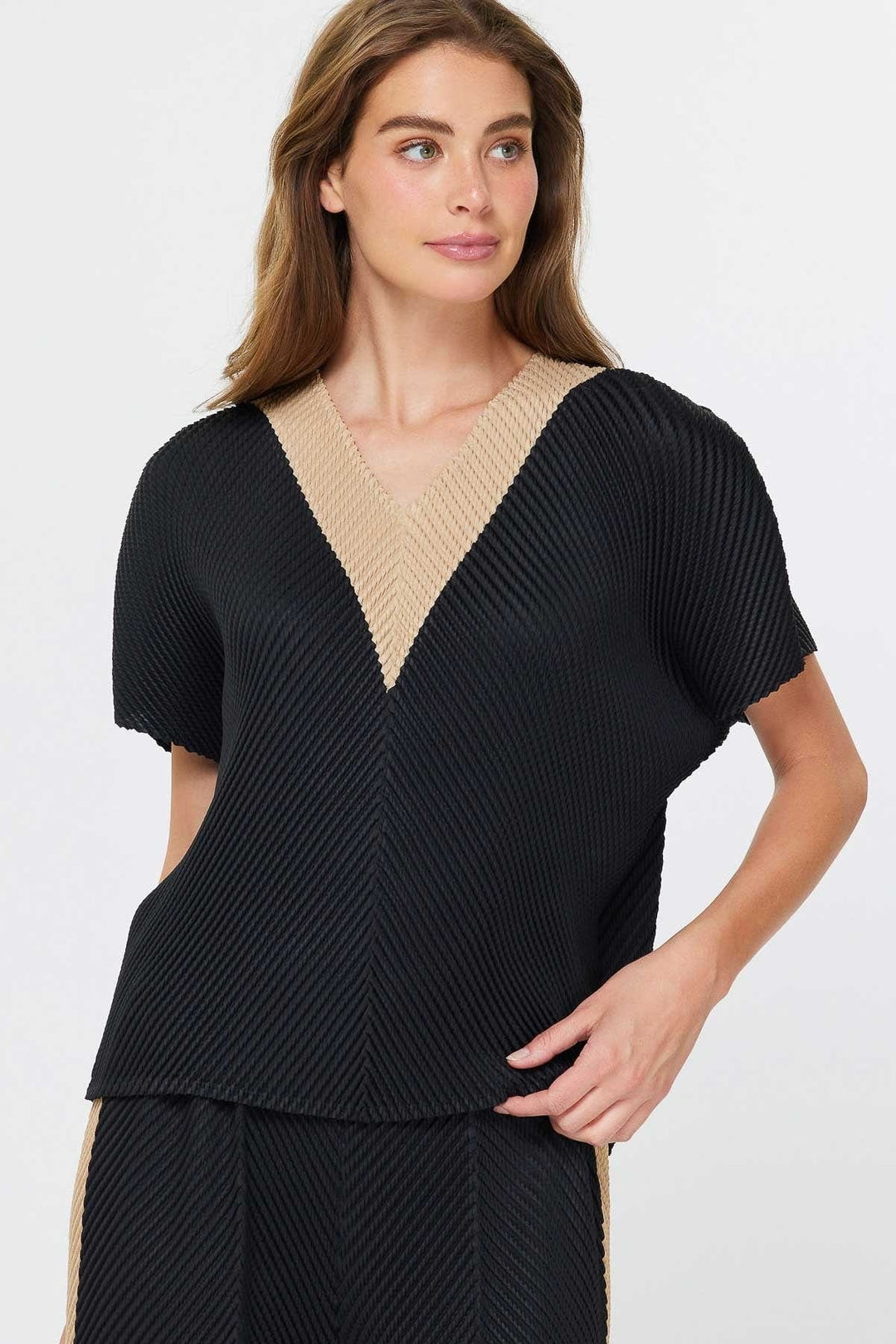 Current Air Top Black Taupe / XS Gia Pleated Top