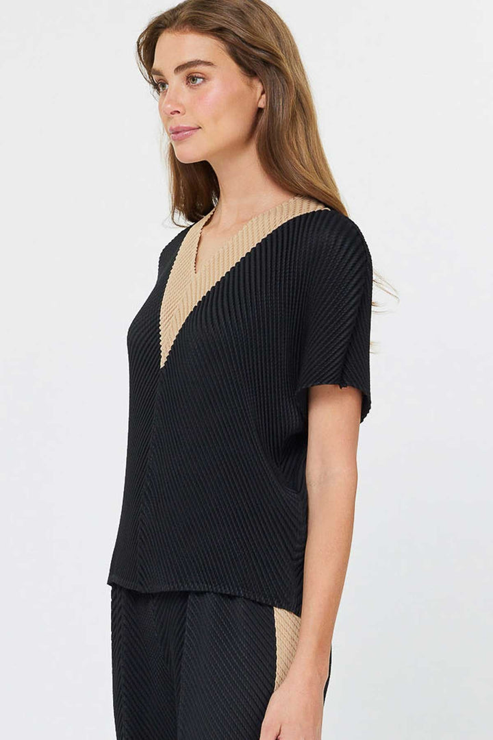 Current Air Top Gia Pleated Top