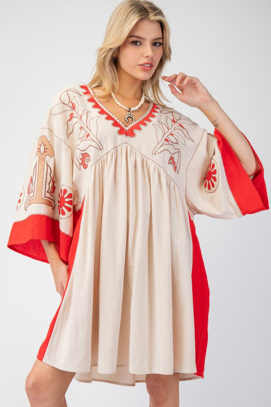 Easel Dress Vivian Embroidered Dress