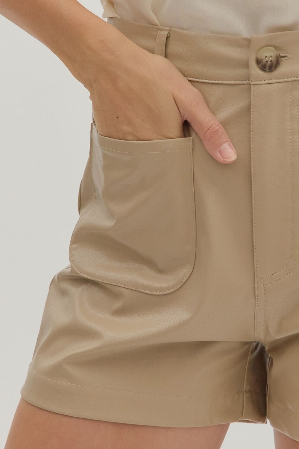 Entro Shorts Elena Front Pocket Shorts