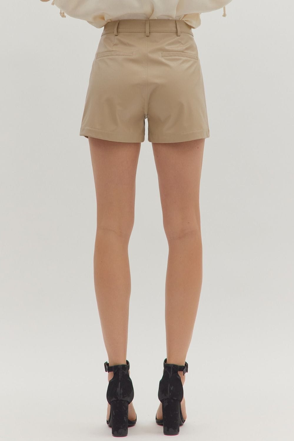 Entro Shorts Elena Front Pocket Shorts
