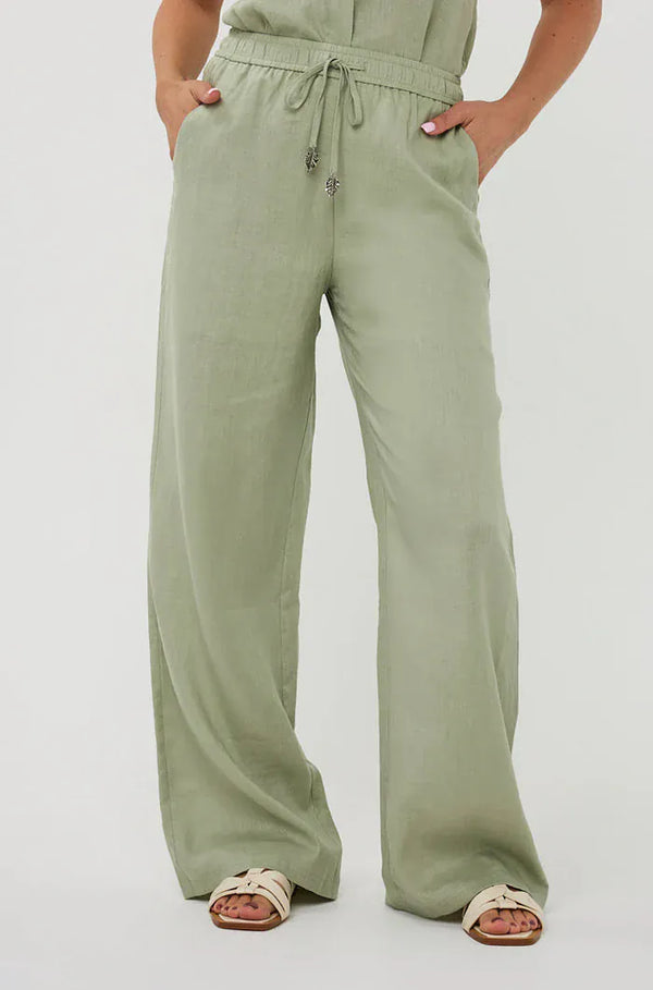 Soft green Esqualo Zoey Linen Pants with a relaxed fit, featuring lightweight linen fabric and a comfortable waistband.