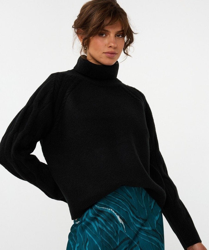 Esqualo Sweater Black / XS Jenna Raglan Sweater