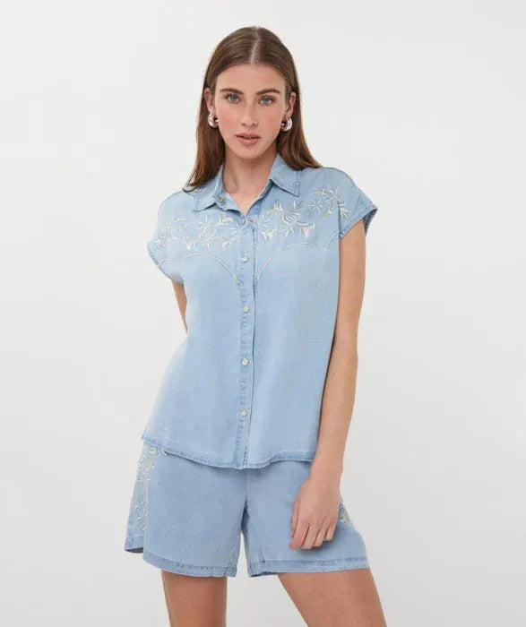 Esqualo Hailey embroidered top featuring intricate floral embroidery, lightweight fabric, and a stylish casual design.