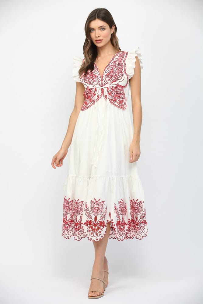 Fate Maxi Dress Off White / S Priscilla Embroidery Maxi Dress