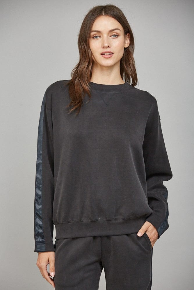 Fate Sweatshirt Black / S Angie Contrast Sweatshirt
