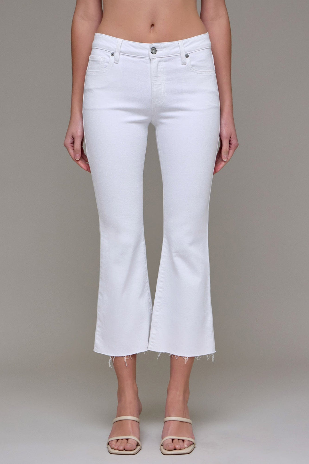 Hidden Jeans Denim White / 24 Happi Mid Rise Cropped Flare - HD3242C