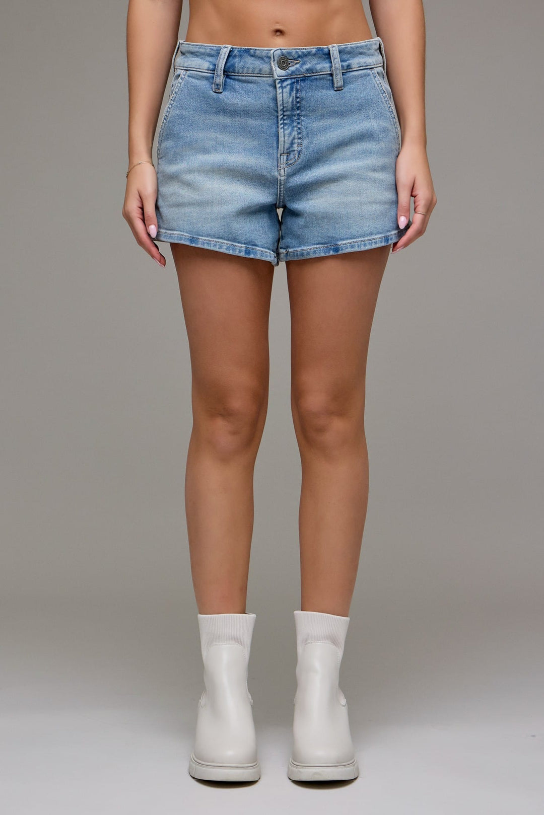 Hidden Jeans Shorts Finn Medium Light High Rise Stretch Shorts - HD4365-ML