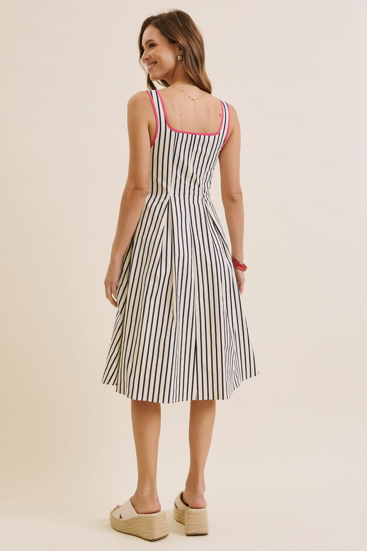 In February Midi Dress Gina V-Neck Midi Dress