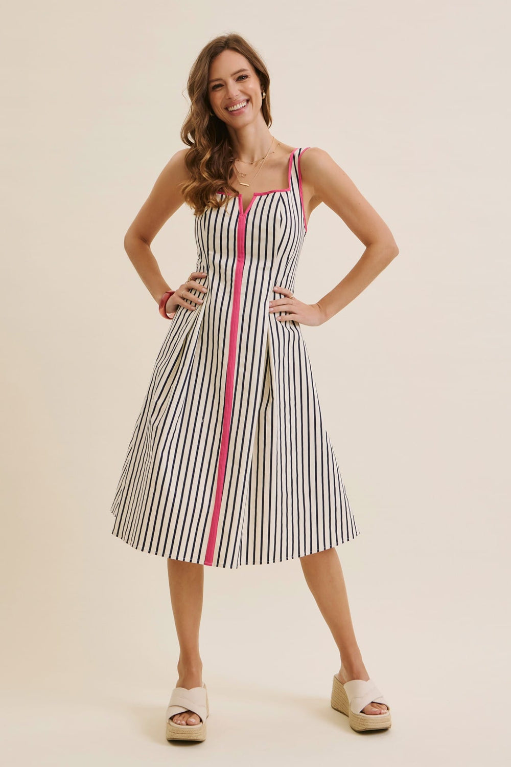 In February Midi Dress Gina V-Neck Midi Dress