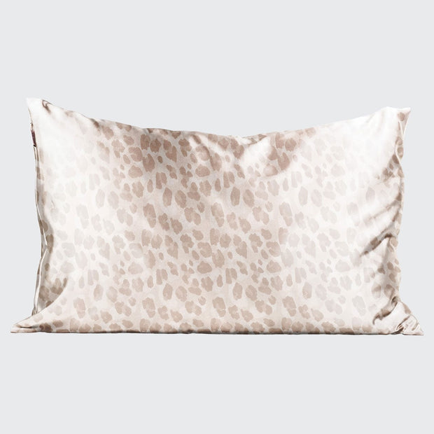 Kitsch Beauty Care Satin Pillowcase in Leopard