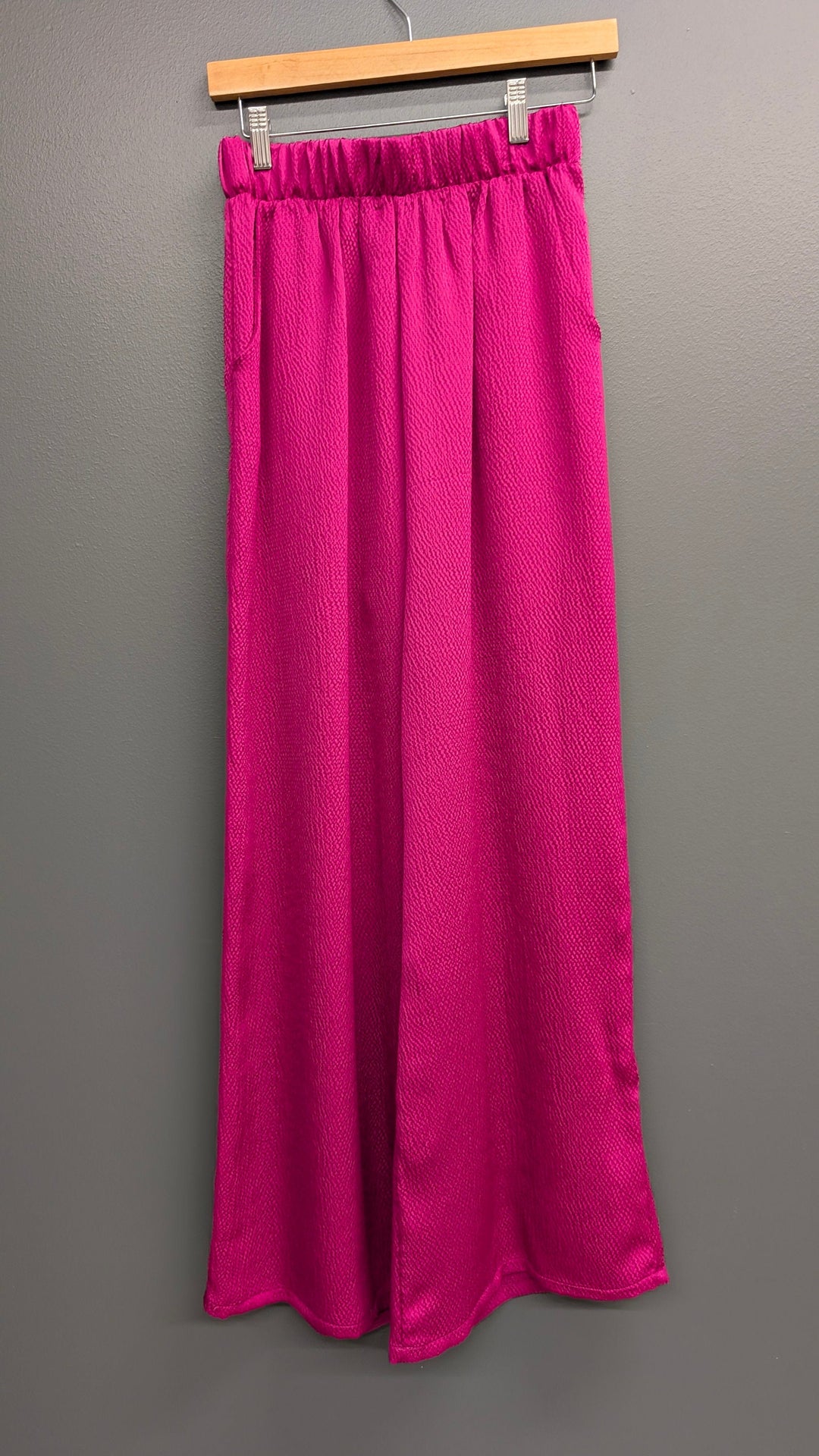 Fuchsia KLd. Signature Skyler Satin Pants with a relaxed fit, smooth satin fabric, and stylish design.