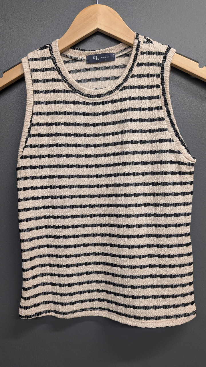 Beige KLd. Signature Jovie Stripe Top, short-sleeve casual top with horizontal stripes and a relaxed fit.