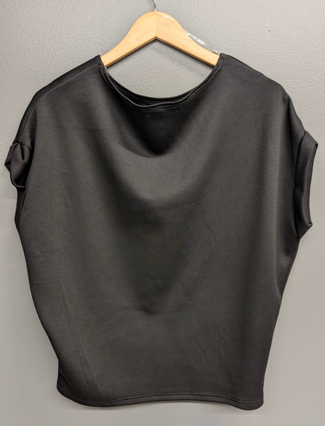 KLd. Signature Top Black / S Jade Modal Top