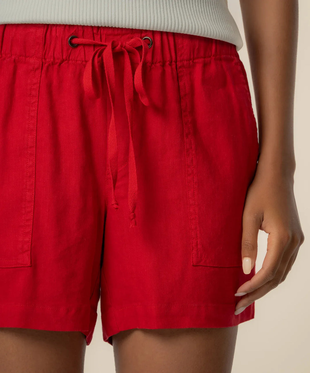KUT from the Kloth Katana Linen Drawstring Shorts in tomato color, casual women&