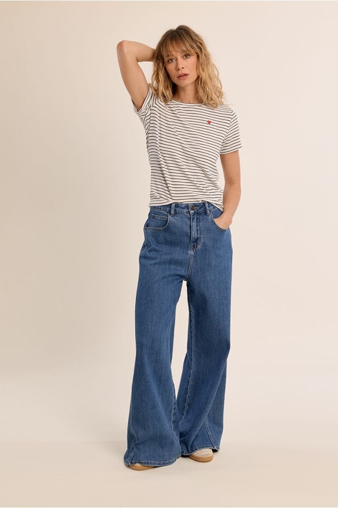 Lili Sidonio Tee Aurelia Embroidered Heart Tee