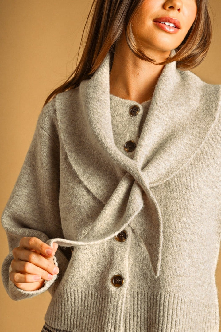 Miou Muse Arya sweater jacket in a cozy knit design-vesm