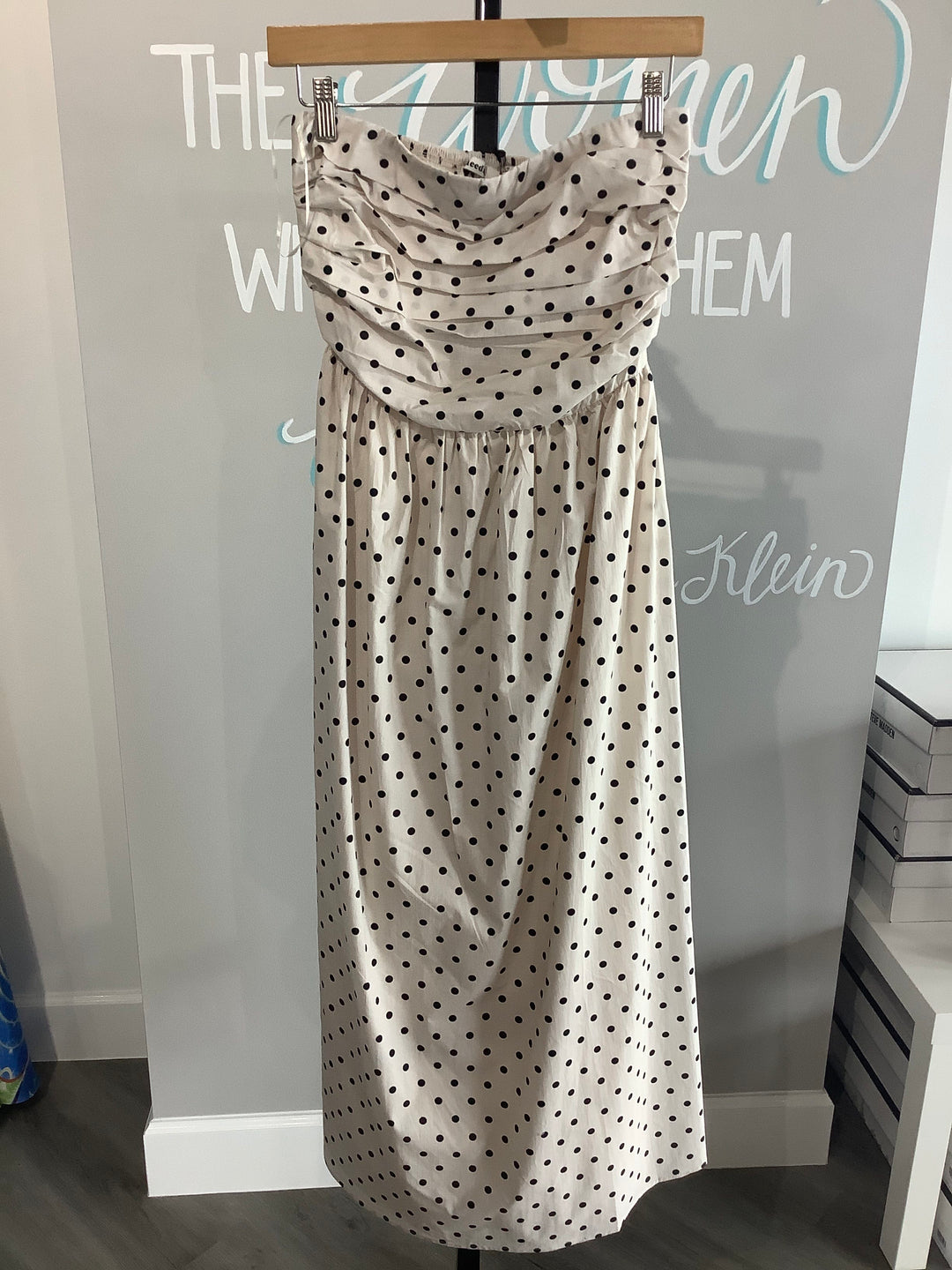 Tiana Tube Maxi Dress Ivory / Black / L Tiana Tube Maxi Dress Ivory / Black / L