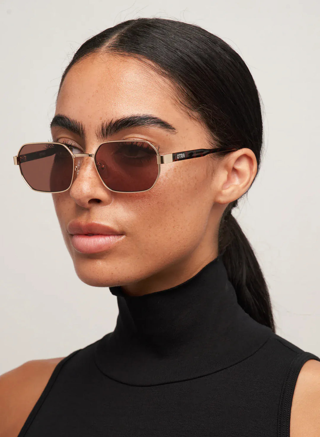 Otra Eyewear Sunglasses Gold / Brown Hannah Sunglasses
