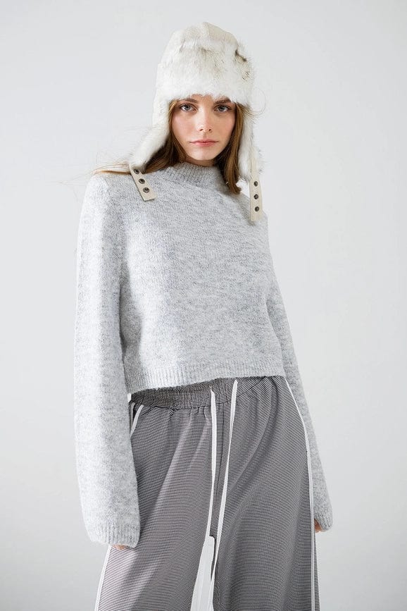 Q2 Sweater Eloise Open Back Sweater