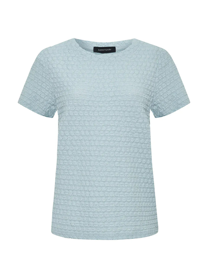 Sanctuary Pucker Up Perfect Tee, a stylish casual top with a relaxed fit and soft fabric, ideal for everyday wear.