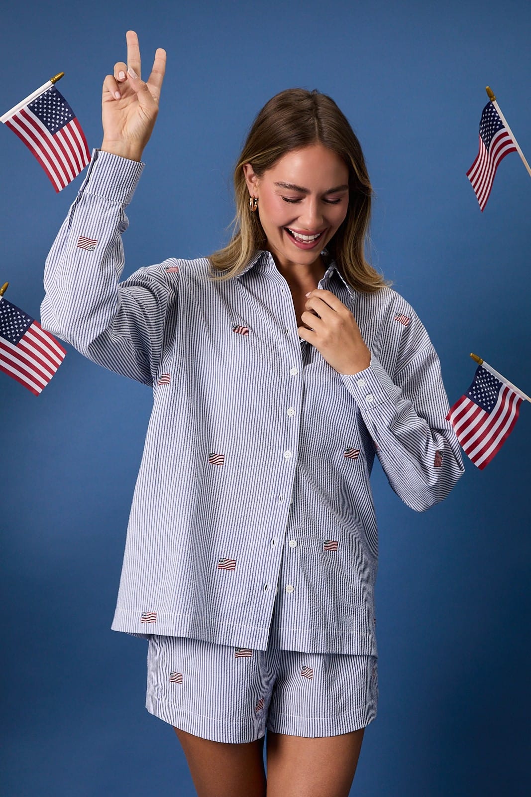 Sunday Edition Top Navy / White Stripe / S Stripe Flag Embro Oversized Top