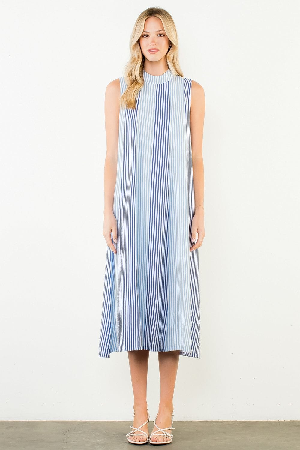 Raya Striped Pattern Dress Light Blue / M Raya Striped Pattern Dress Light Blue / M