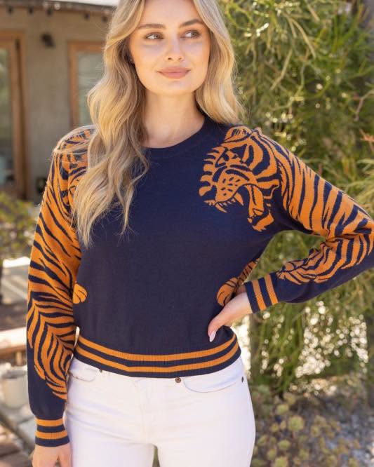 Voy Sweater Lila TIger Sleeve Sweater
